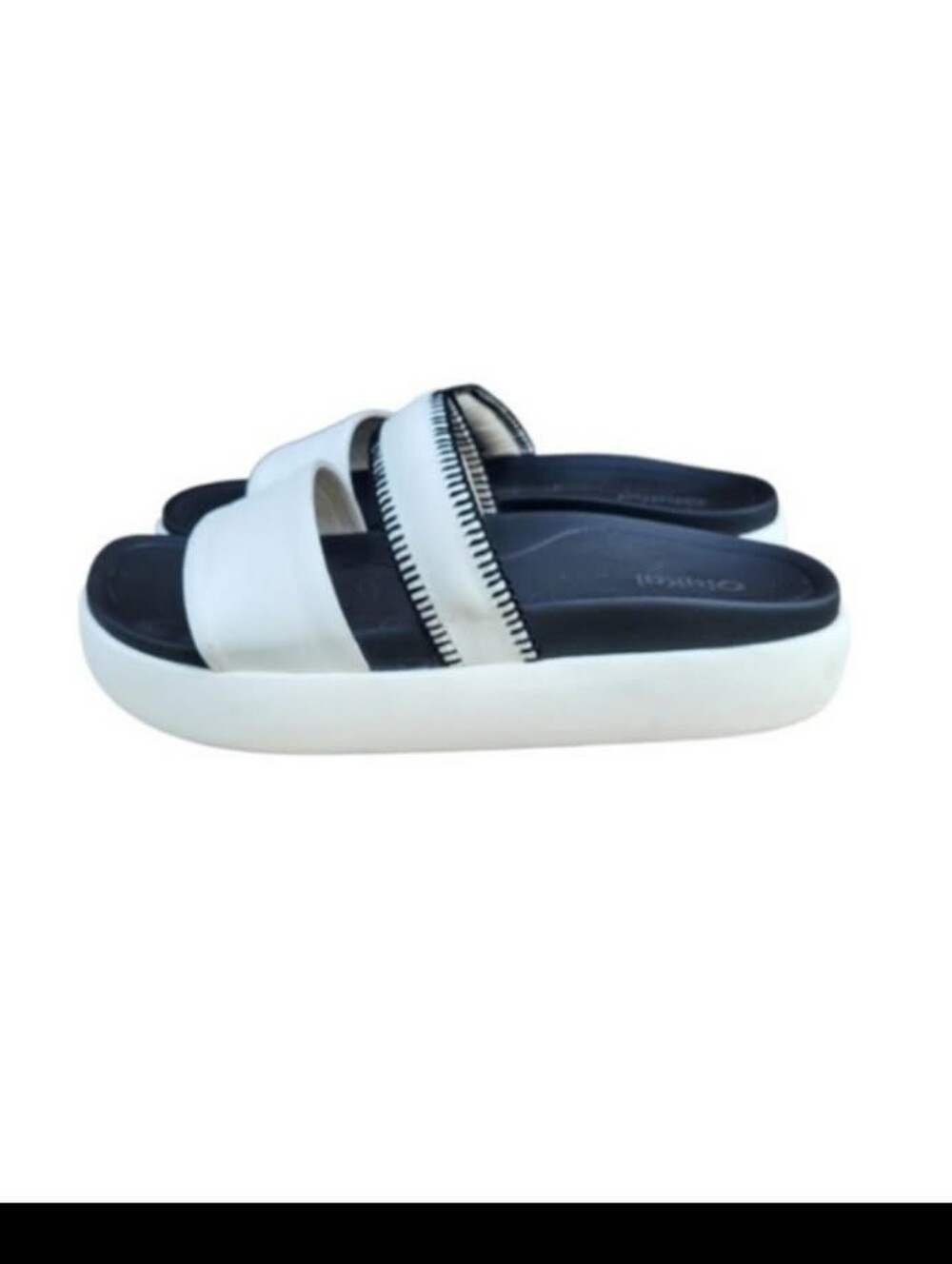 OluKai Pae Leather Platform Slip on Walk Slide Sandal White Black Lava Women 9